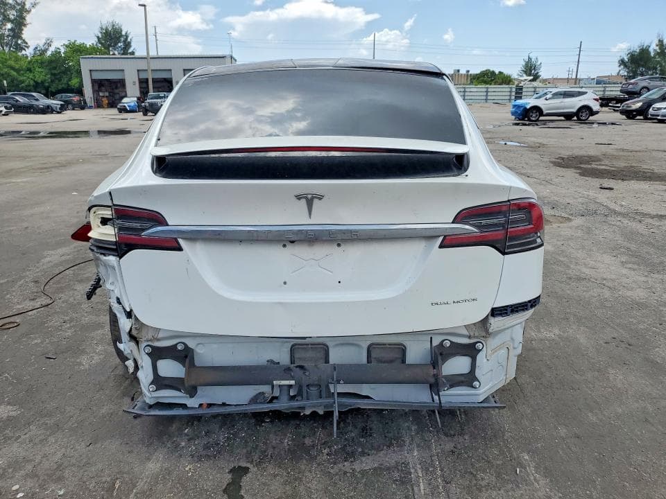 2021 TESLA MODEL X 6