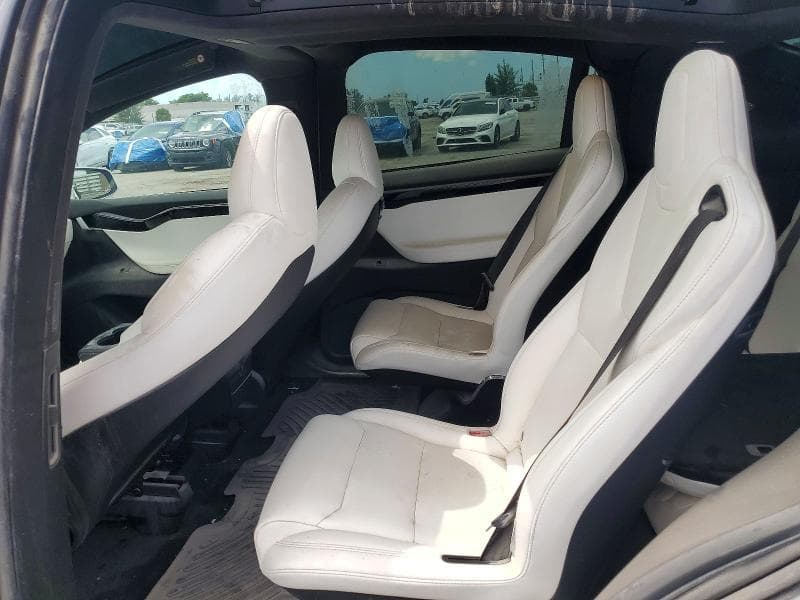 2021 TESLA MODEL X 10