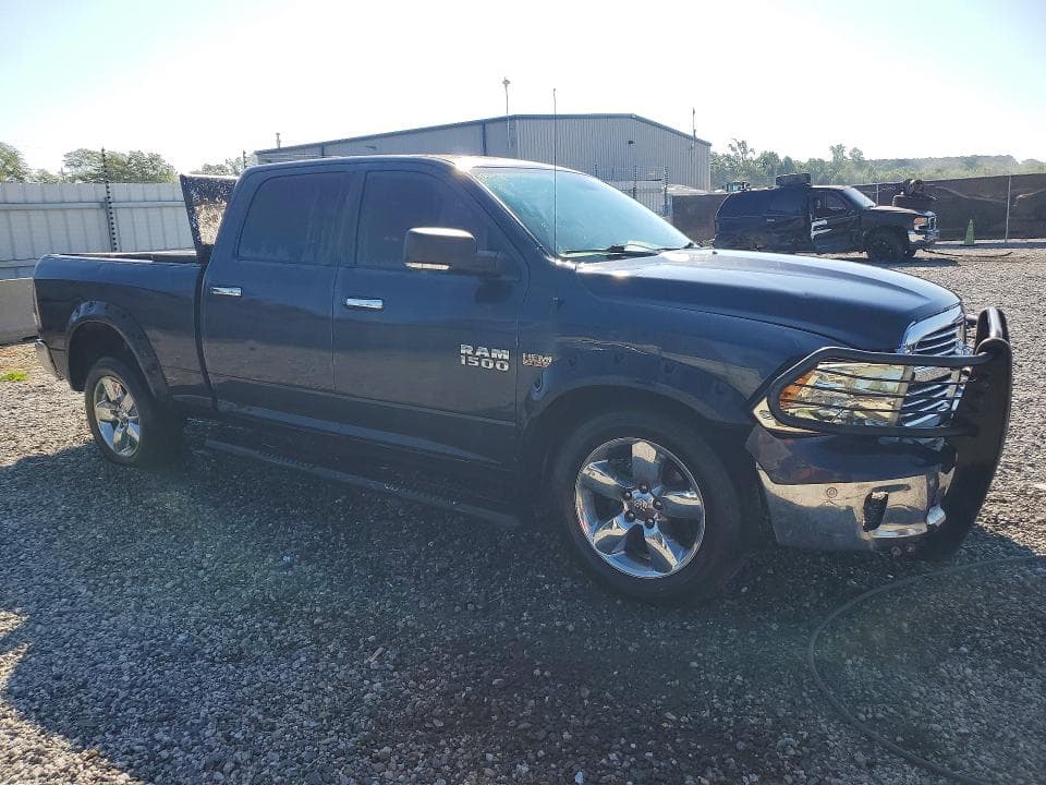 2017 RAM 1500 SLT 4