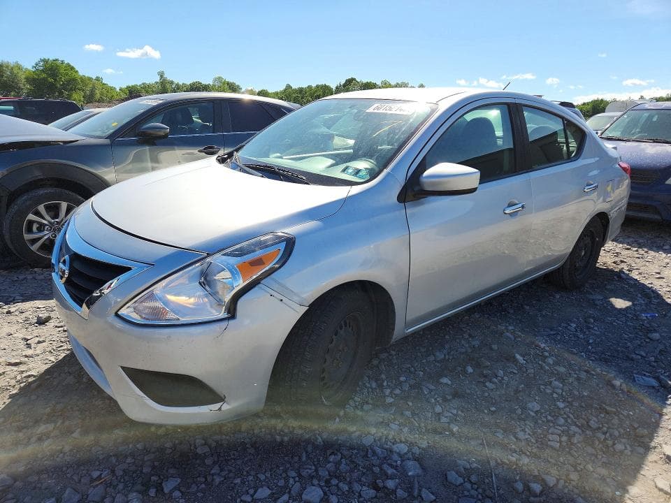 2019 NISSAN VERSA SV 1
