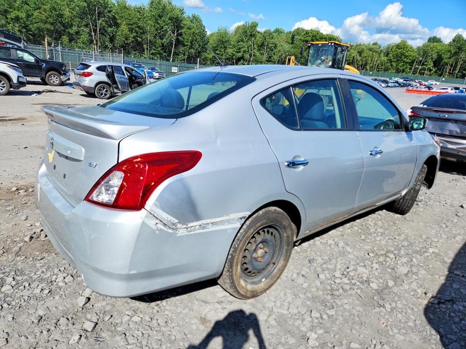 2019 NISSAN VERSA SV 3