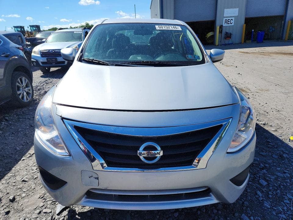 2019 NISSAN VERSA SV 5