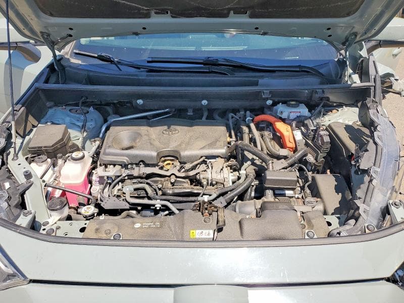 2020 TOYOTA RAV4 HYBRID XLE 12