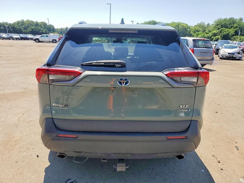 2020 TOYOTA RAV4 HYBRID XLE 6