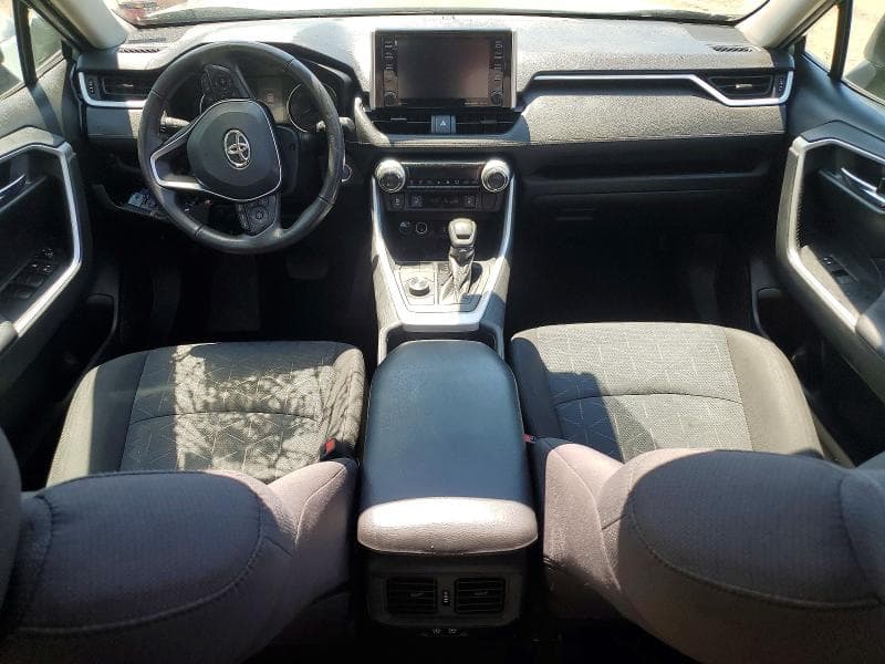 2020 TOYOTA RAV4 HYBRID XLE 8