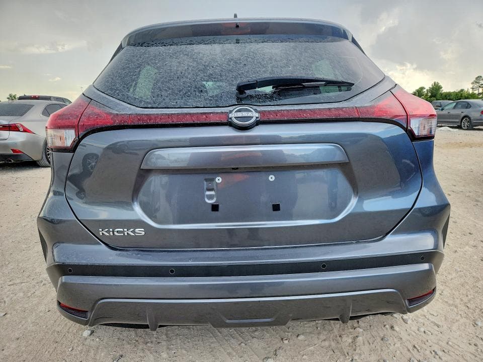 2024 NISSAN KICKS S 6