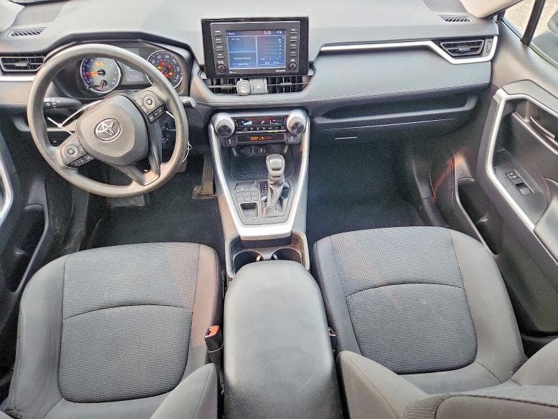 2021 TOYOTA RAV4 LE LE 8