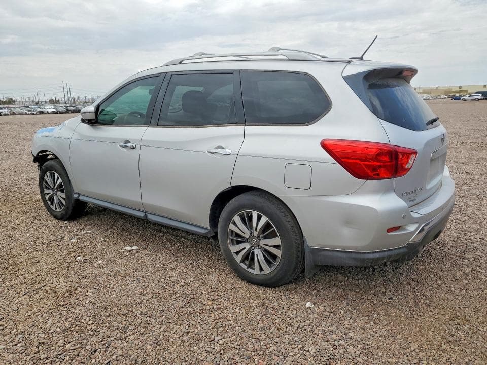2017 NISSAN PATHFINDER SL SL 2