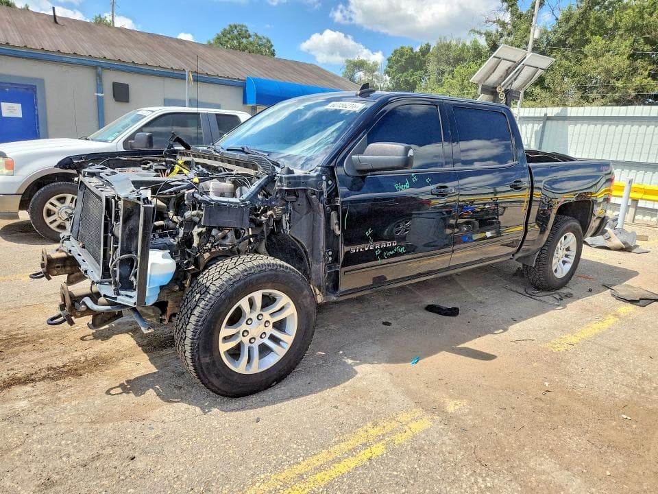 2018 CHEVROLET SILVERADO K1500 LT - 1