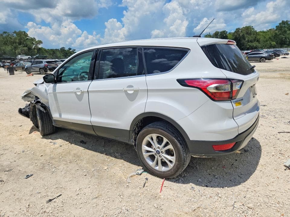 2017 FORD ESCAPE SE 2