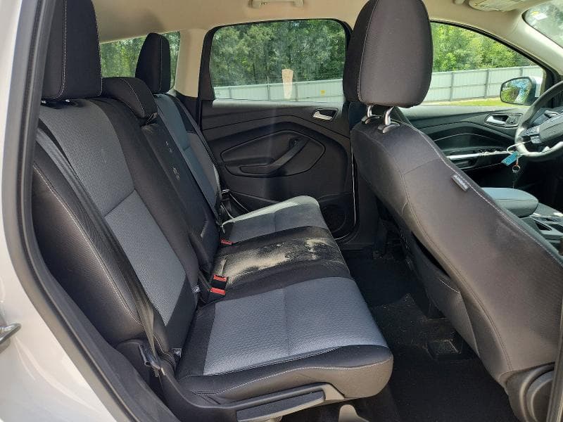 2017 FORD ESCAPE SE 11