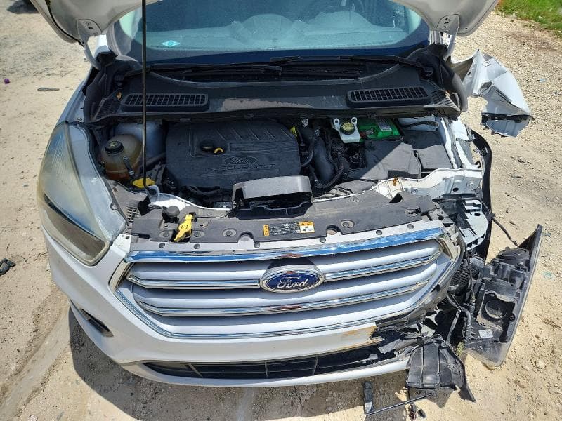 2017 FORD ESCAPE SE 12