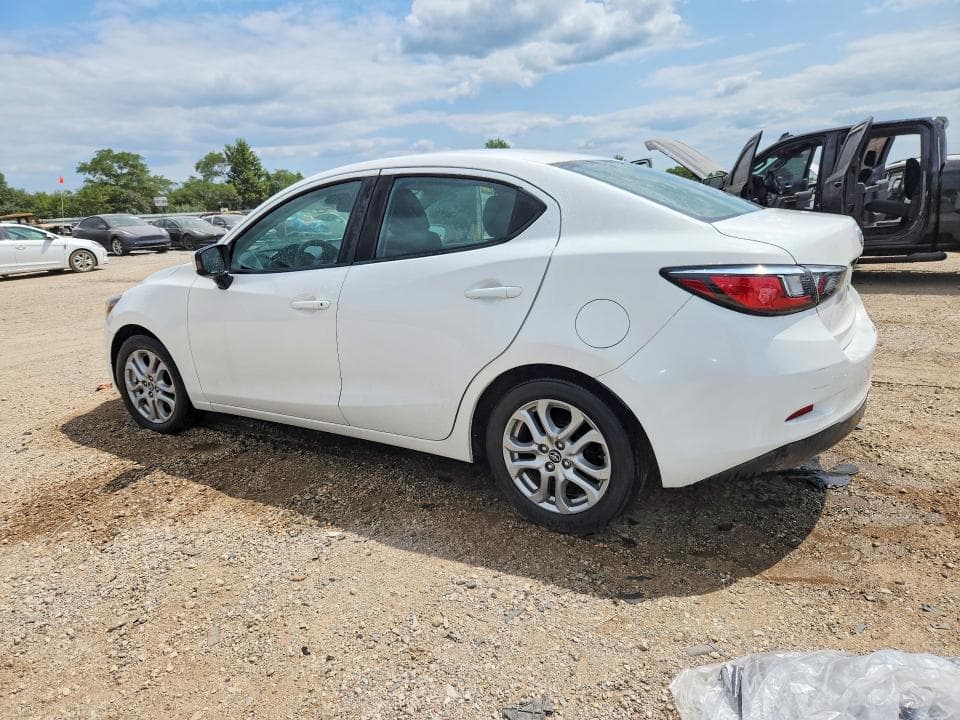 2017 TOYOTA YARIS IA BASE 2