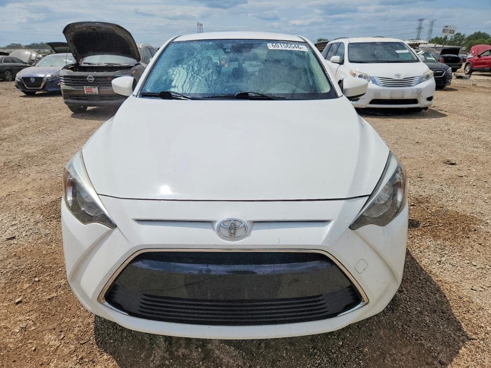 2017 TOYOTA YARIS IA BASE 5