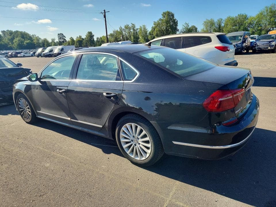 2016 VOLKSWAGEN PASSAT SE SE 2