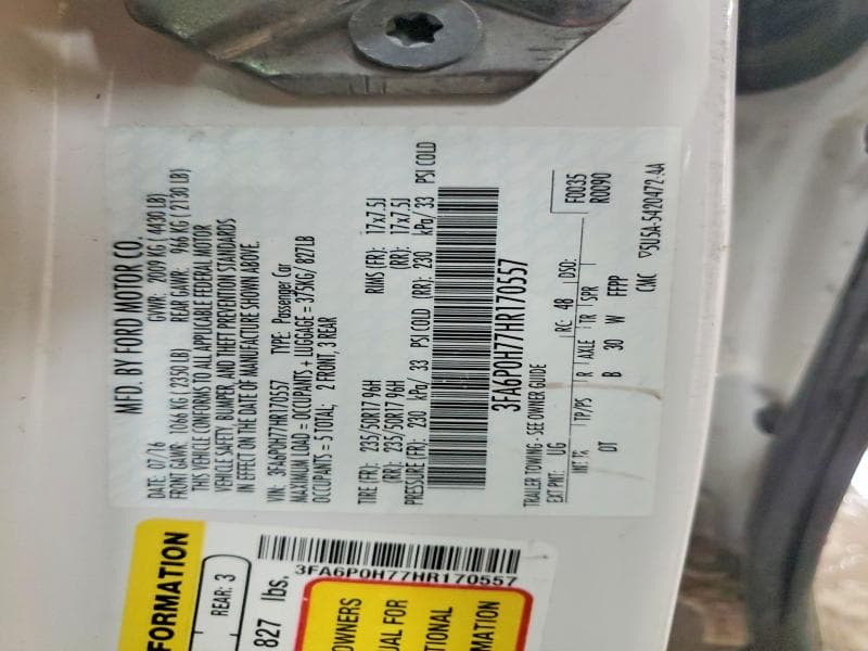 2017 FORD FUSION SE 12