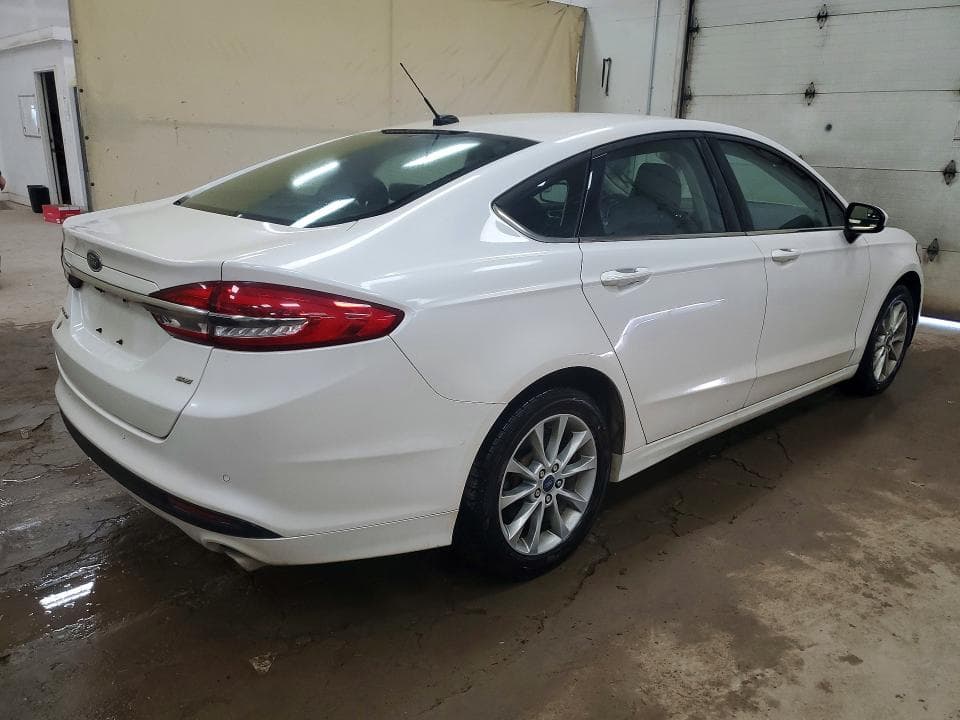 2017 FORD FUSION SE 3