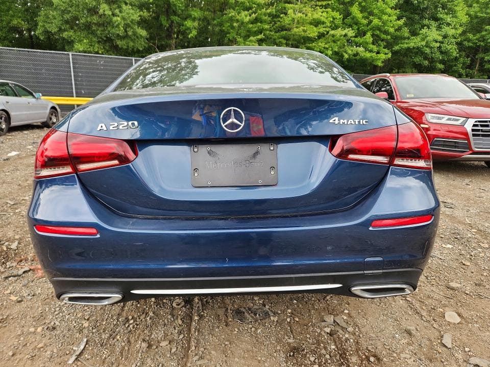 2020 MERCEDES-BENZ A 220 4MATIC 6