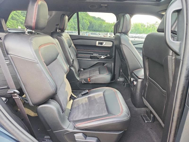 2024 FORD EXPLORER ST-LINE 11