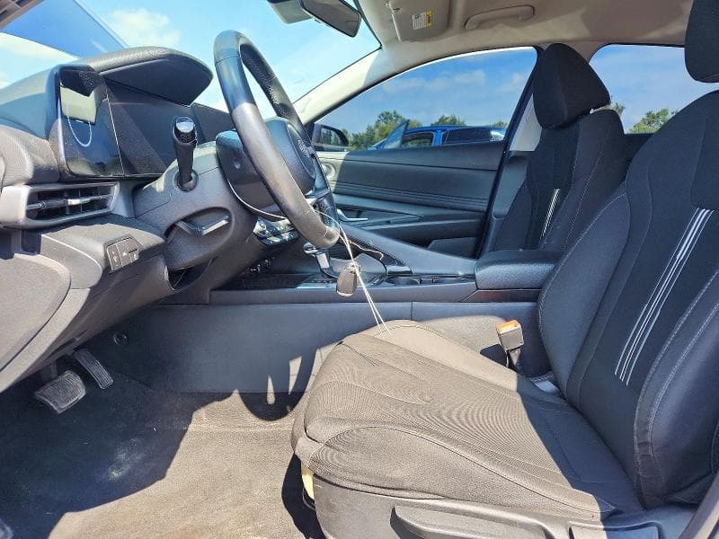 2023 HYUNDAI ELANTRA SEL SEL 7