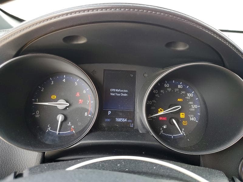 2019 TOYOTA C-HR XLE 9