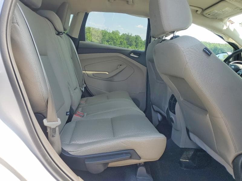 2017 FORD ESCAPE SE 11