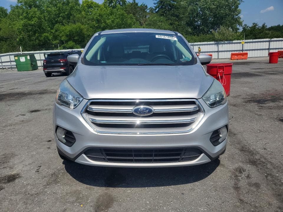 2017 FORD ESCAPE SE 5