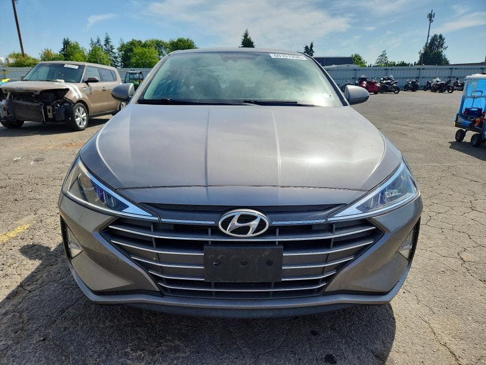 2020 HYUNDAI ELANTRA SEL SEL 5