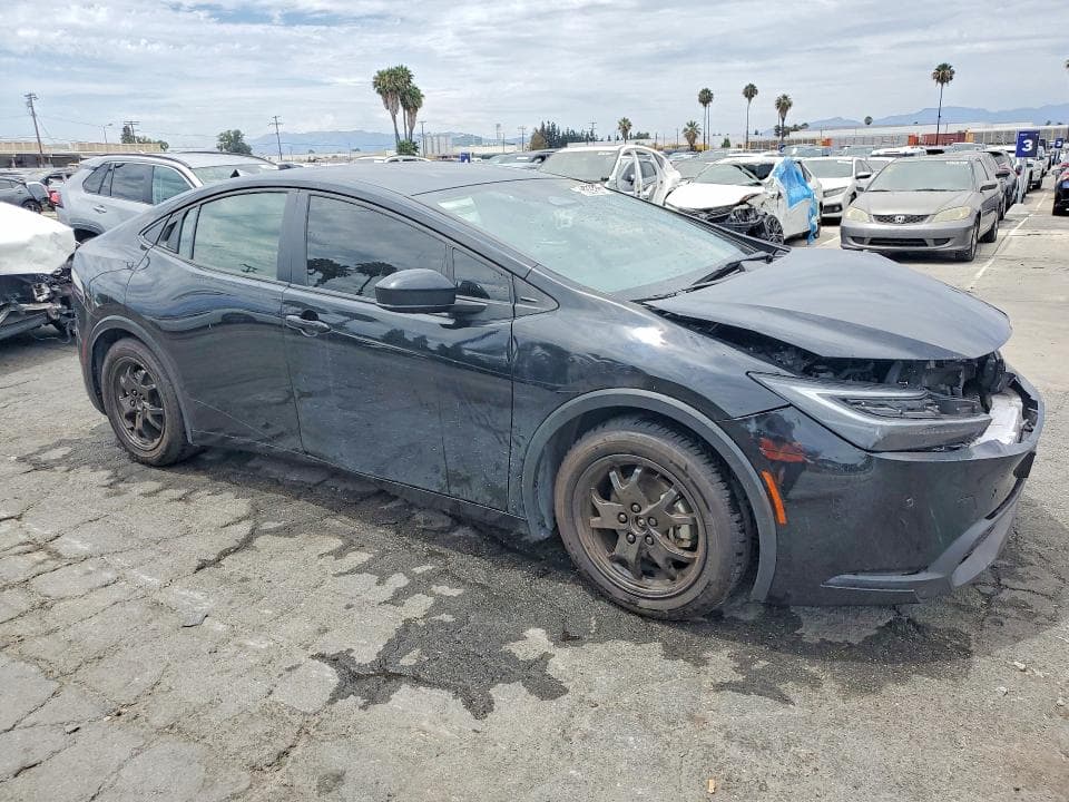 2023 TOYOTA PRIUS XLE 4