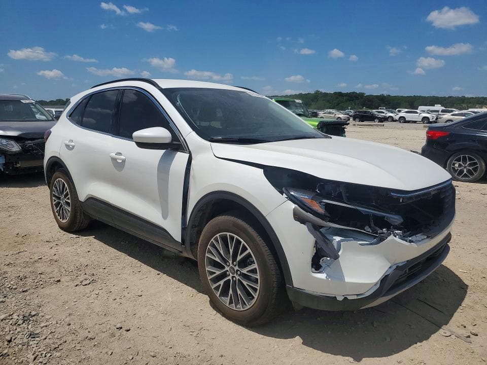 2026 FORD ESCAPE 4