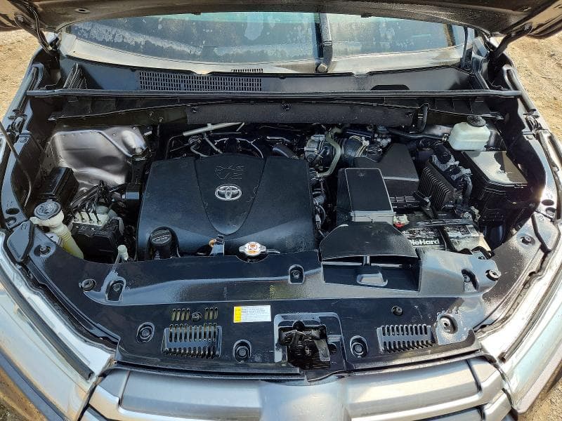 2019 TOYOTA HIGHLANDER XLE 12