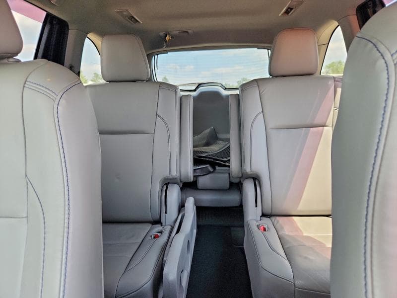 2019 TOYOTA HIGHLANDER XLE 10