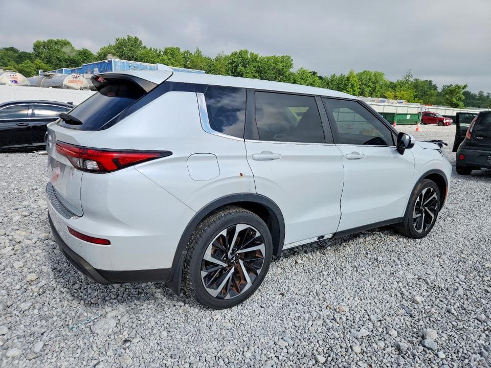 2022 MITSUBISHI OUTLANDER ES ES 3