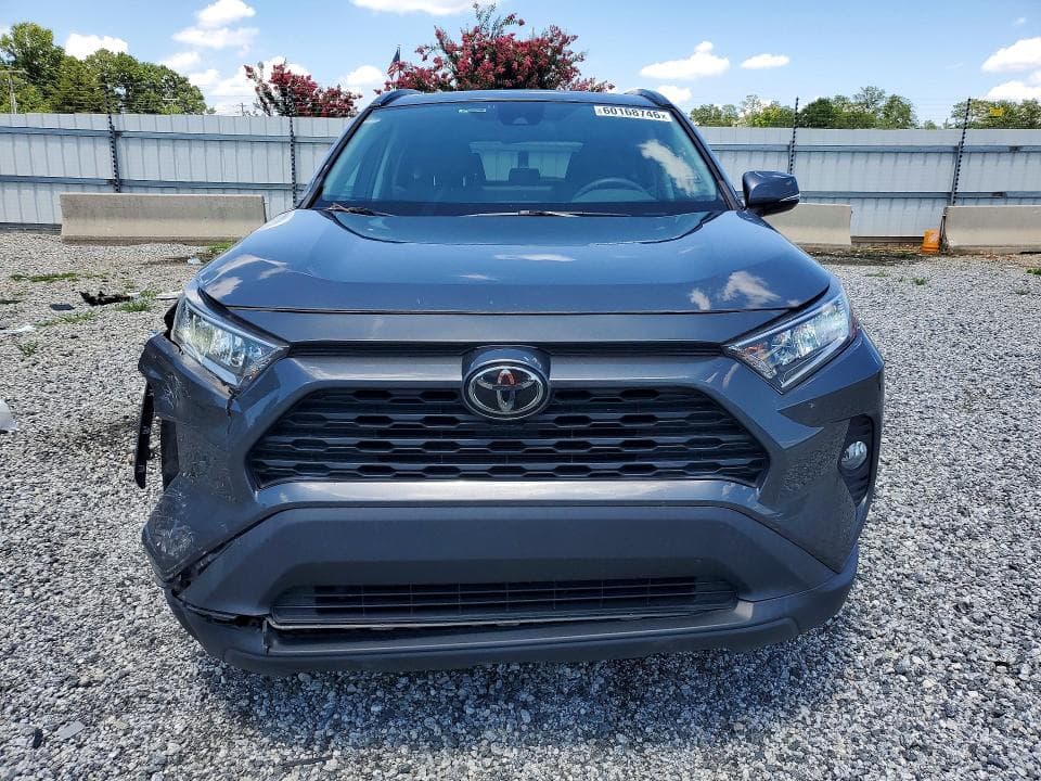 2021 TOYOTA RAV4 XLE 5