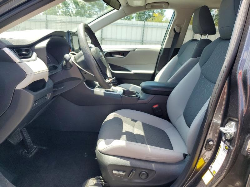 2021 TOYOTA RAV4 XLE 7