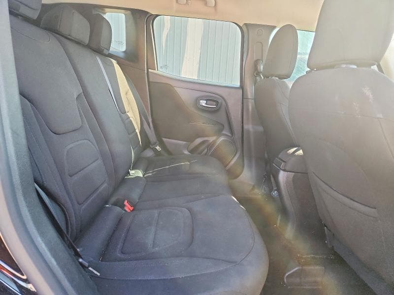 2019 JEEP RENEGADE LATITUDE 11