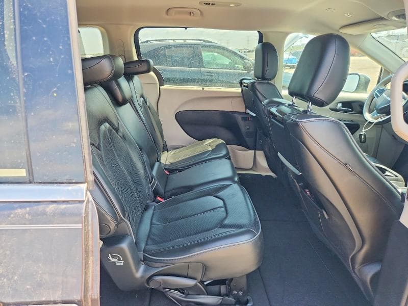 2018 CHRYSLER PACIFICA LIMITED LIMITED 11