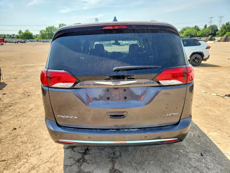 2018 CHRYSLER PACIFICA LIMITED LIMITED 6