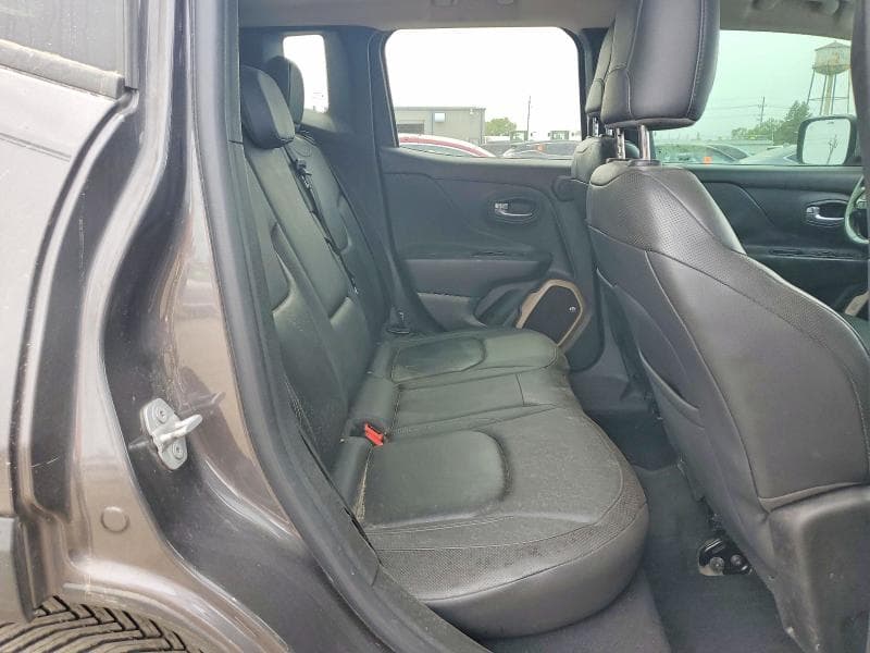 2016 JEEP RENEGADE LIMITED 11