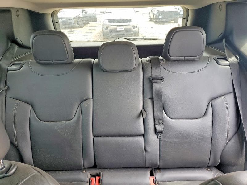 2016 JEEP RENEGADE LIMITED 10