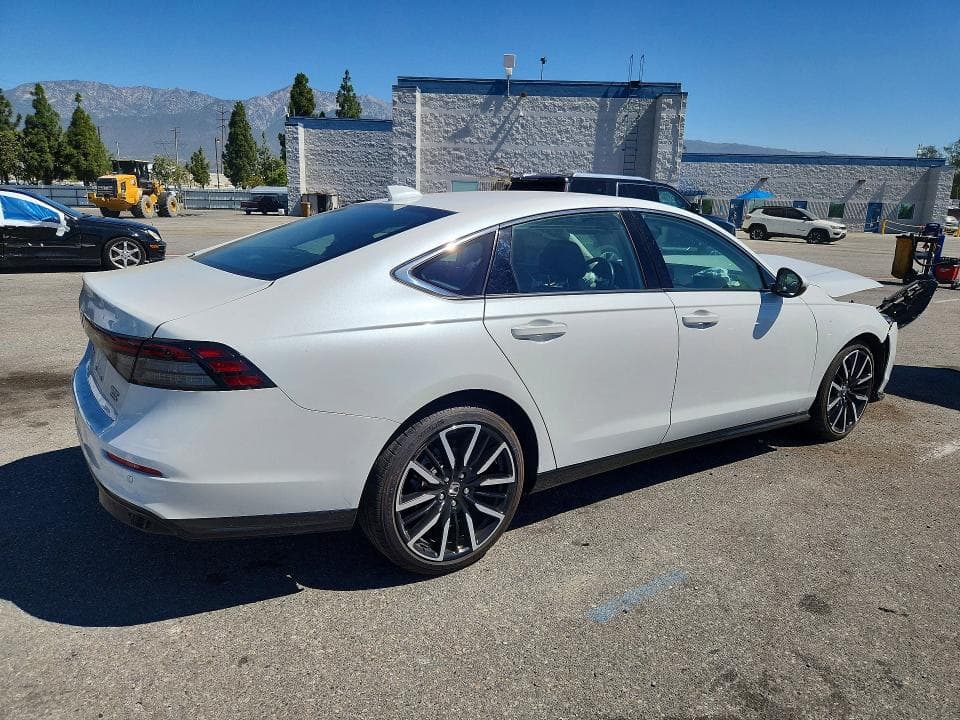 2024 HONDA ACCORD TOURING HYBRID 3