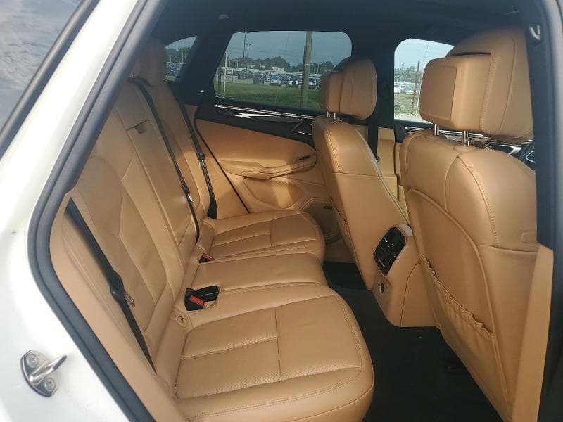 2018 PORSCHE MACAN S S 11