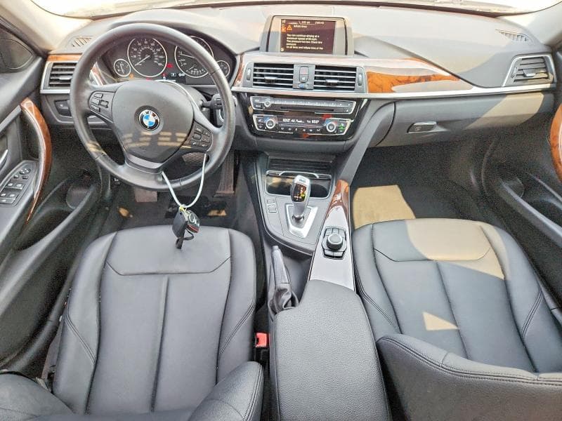 2016 BMW 320 XI 8