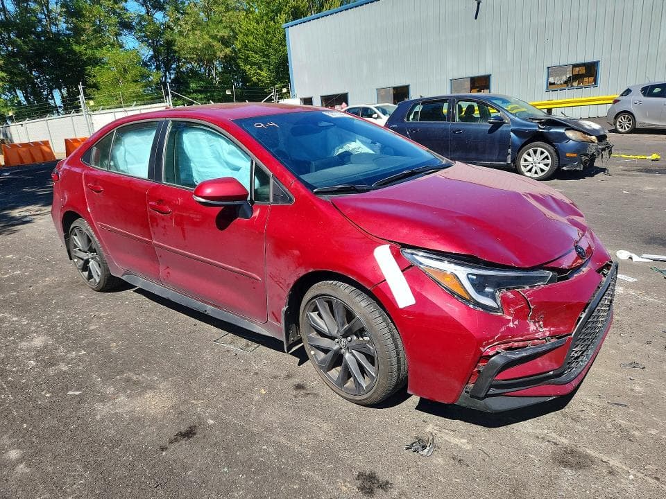 2025 TOYOTA COROLLA 4