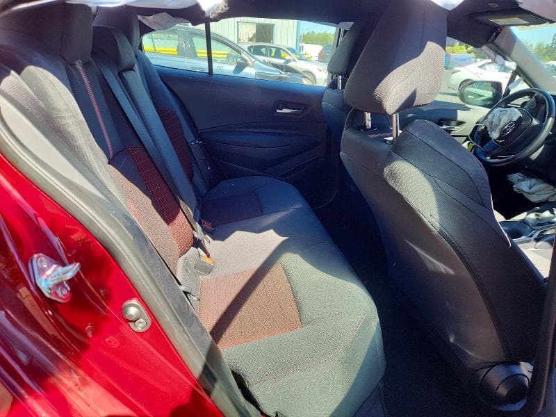 2025 TOYOTA COROLLA 10