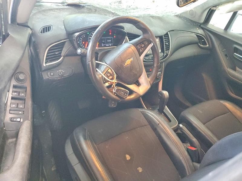 2020 CHEVROLET TRAX 1LT 8