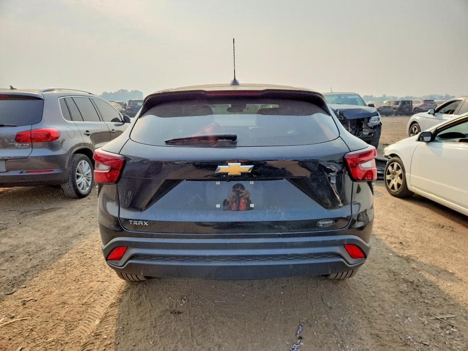 2024 CHEVROLET TRAX LS 6