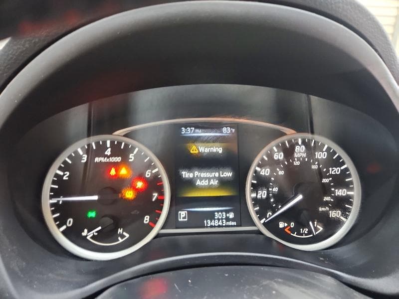 2017 NISSAN SENTRA SV 9