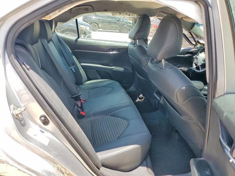 2019 TOYOTA CAMRY SE SE 10