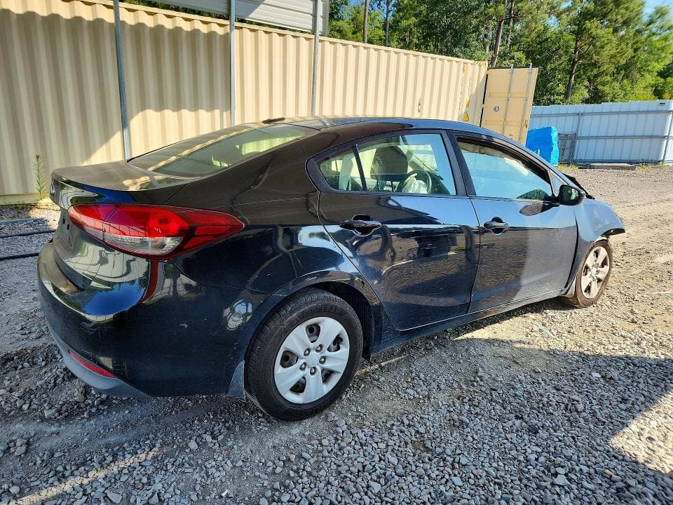 2017 KIA FORTE LX 3